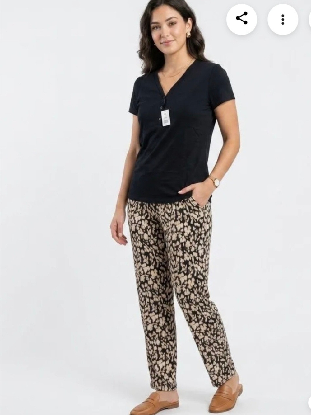 Women’s Short-Sleeve V-Neck Sleep Top and Printed Lounge Pants Set - Black/Beige
